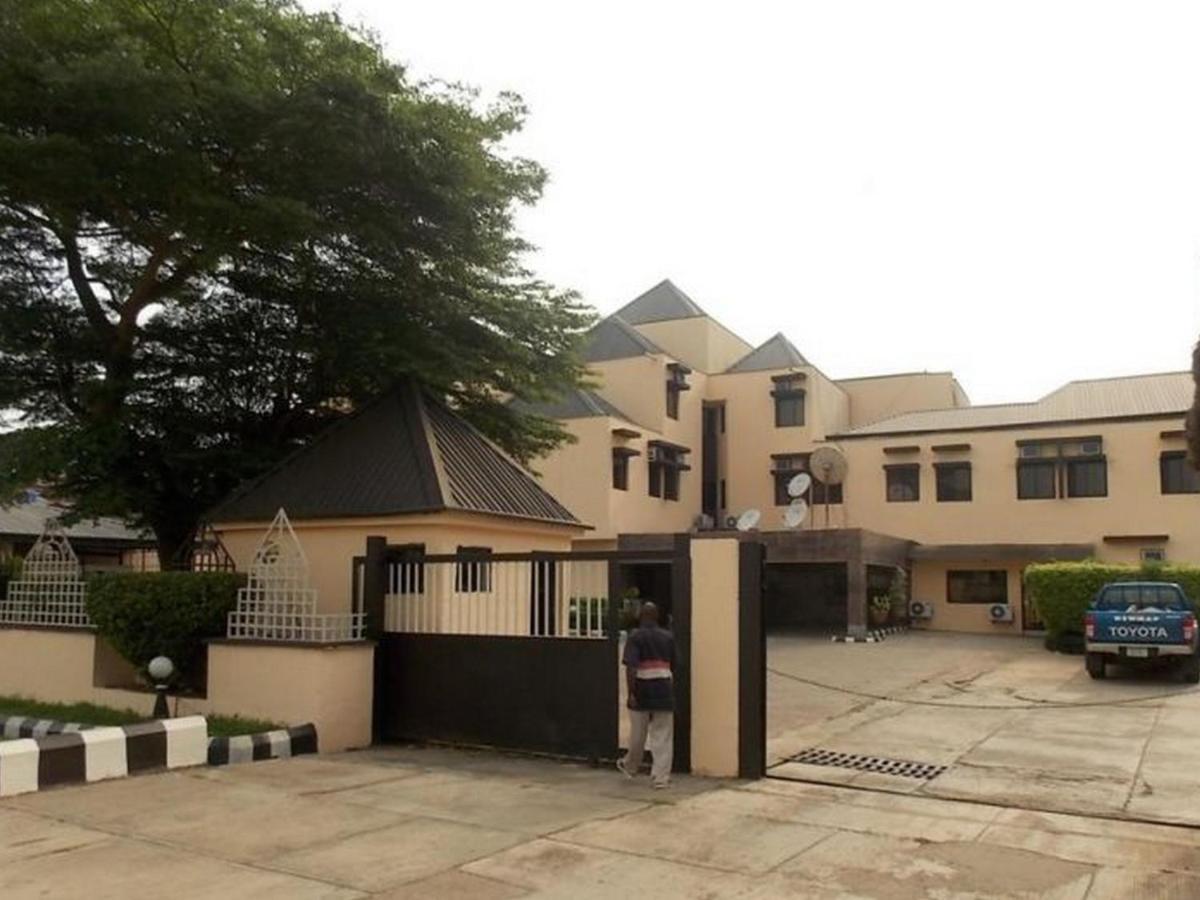 Room In Lodge - Ambience Hotels Abujahome For Leisure And Business Travellers Exterior photo