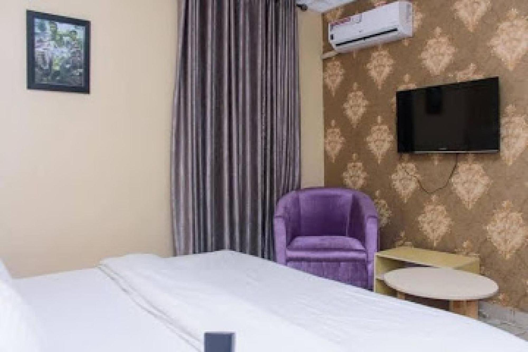 Room In Lodge - Ambience Hotels Abujahome For Leisure And Business Travellers Exterior photo